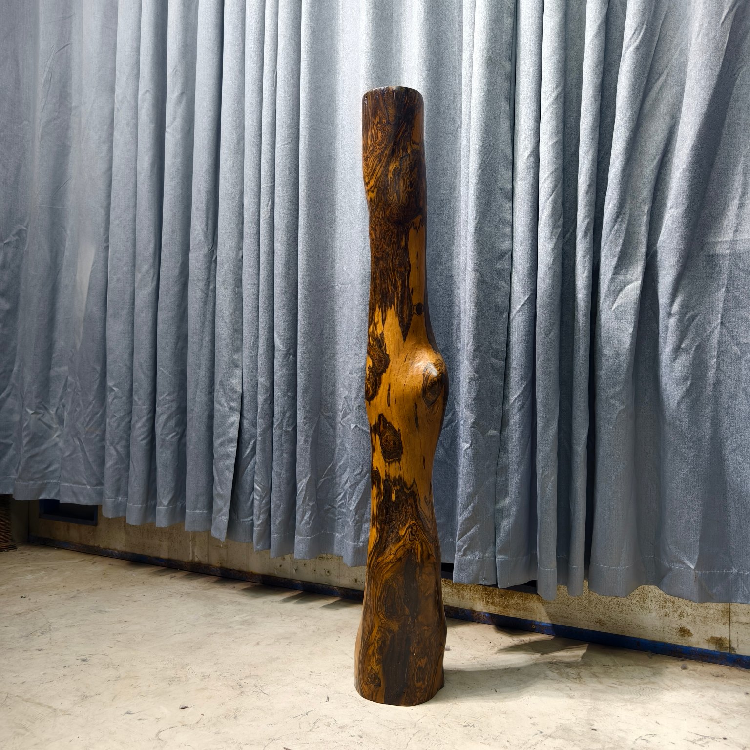 Qing Dynasty Rosewood hand-engraved feng shui pillar