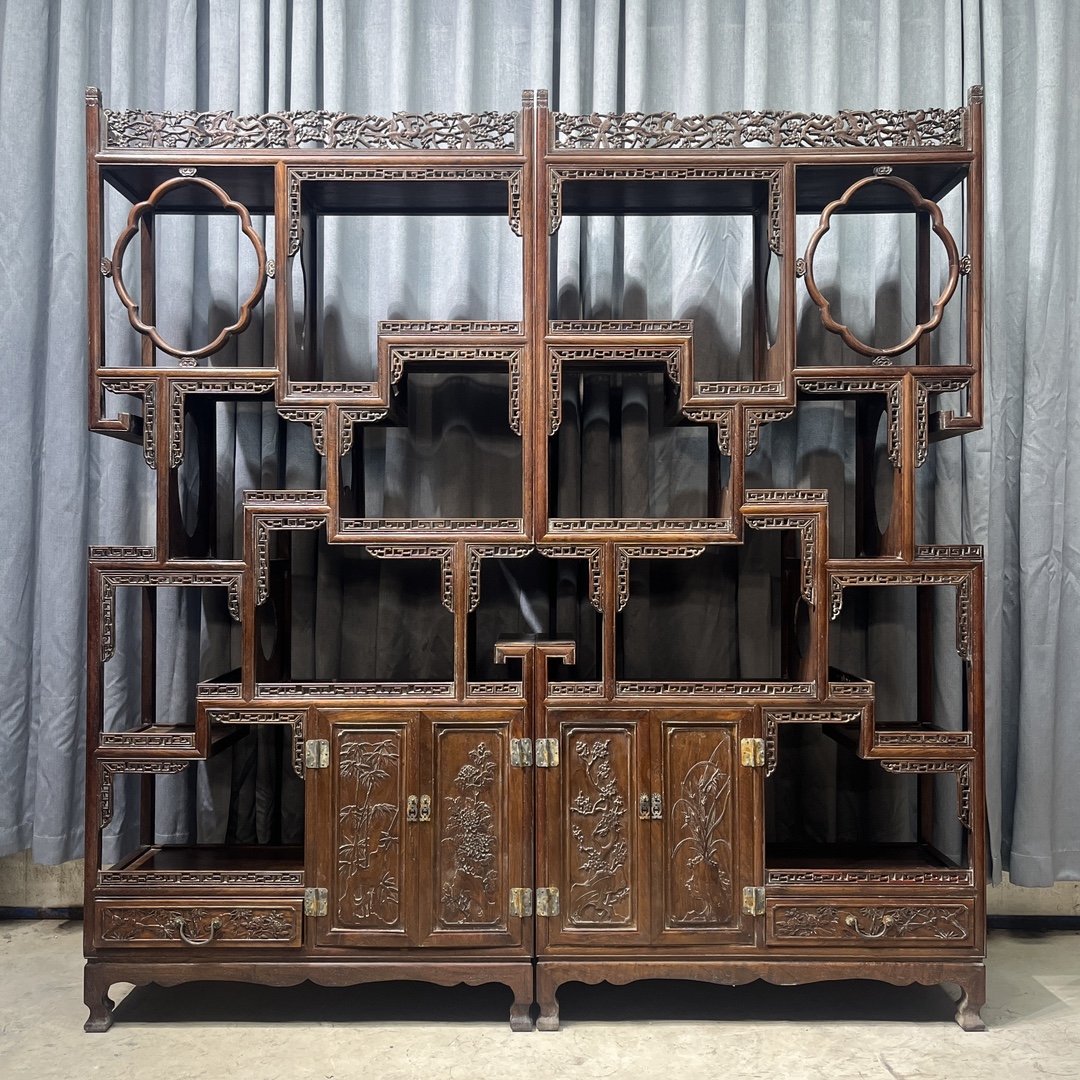 Qing Dynasty Rosewood hand-engraved flower pattern pair antique shelves