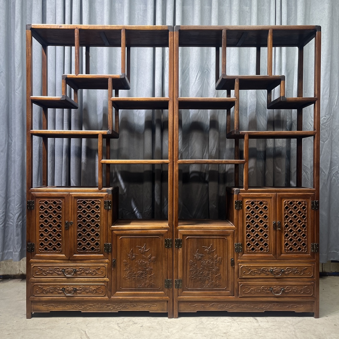 Qing Dynasty Rosewood hand-engraved flower pattern rack