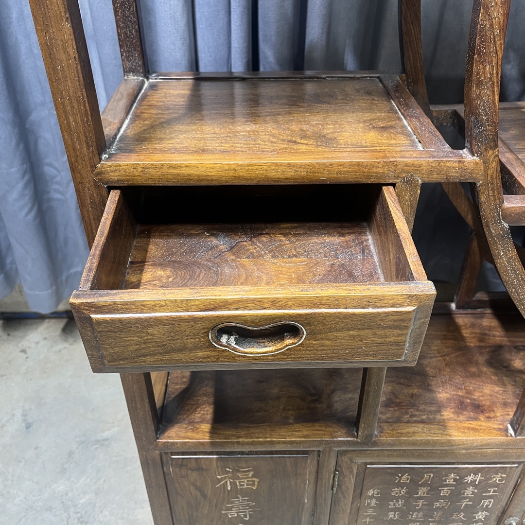 Qing Dynasty Rosewood hand-engraved flower pattern pair antique shelves