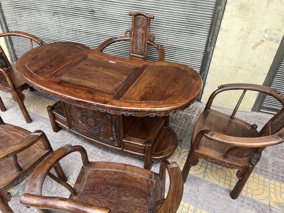 Qing Dynasty Rosewood hand-engraved tea Tables and chair set
