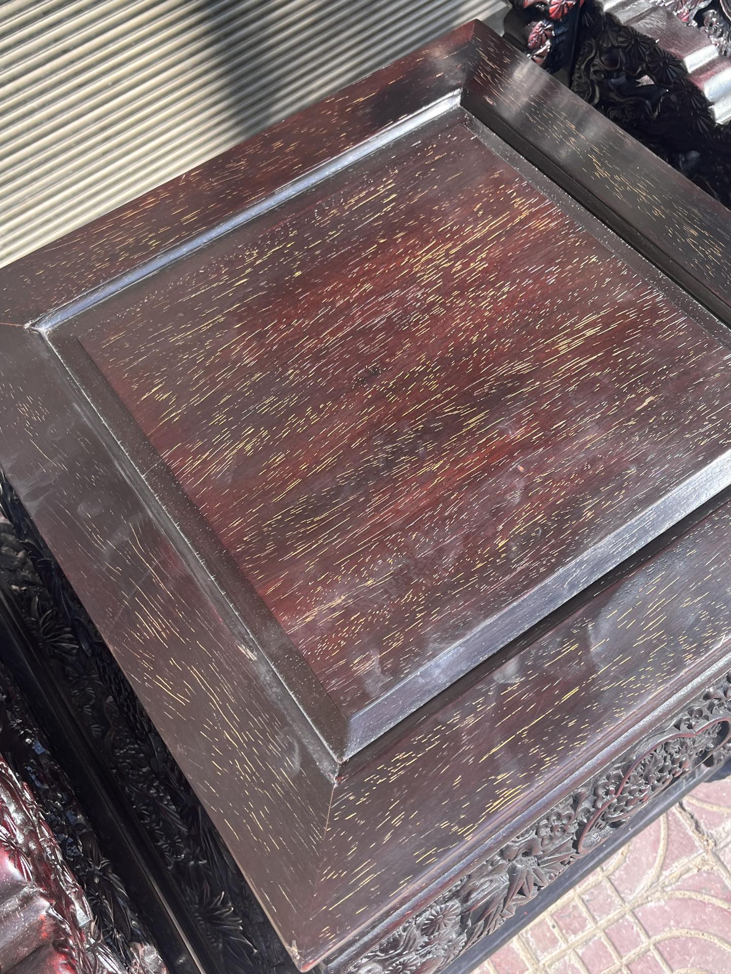 Qing Dynasty Rosewood hand-engraved tea Tables and chair set
