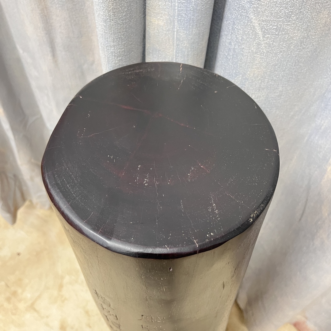 Qing Dynasty Red Sandalwood hand-carved gold fonts smooth polished pillars