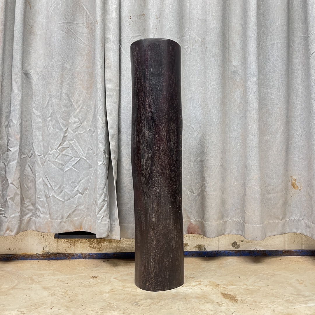 Qing Dynasty Red Sandalwood hand-carved gold fonts smooth polished pillars