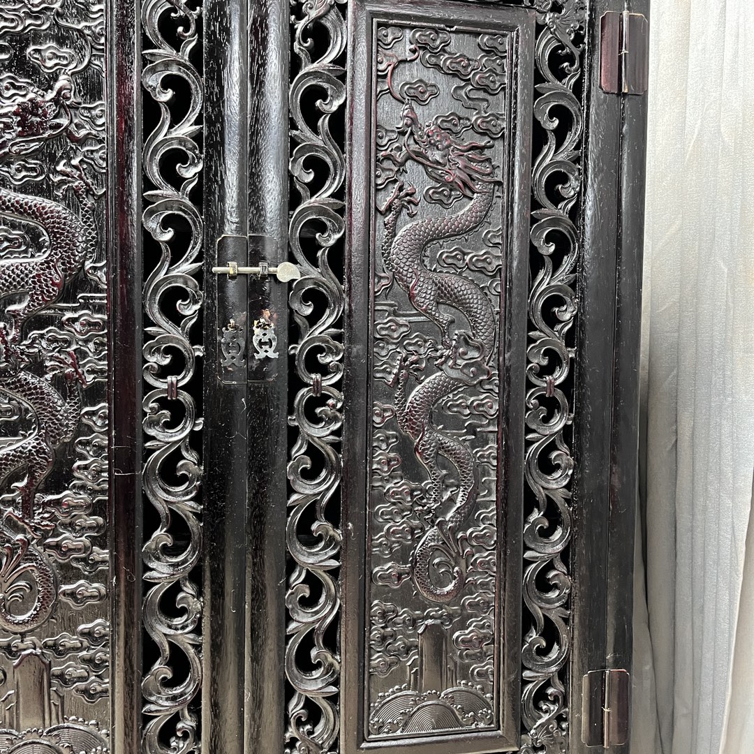 Qing Dynasty Rosewood hand-engraved three-combination bookcase cabinet