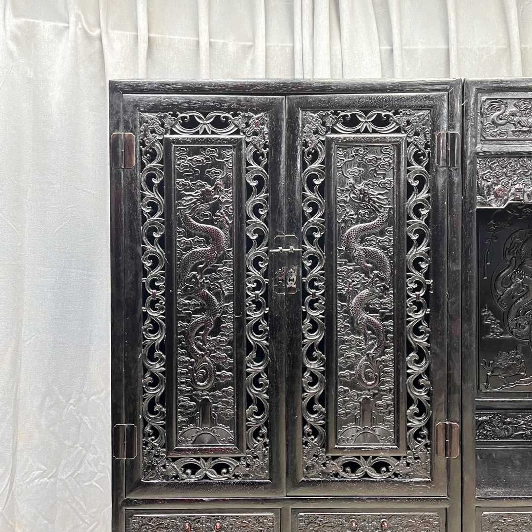 Qing Dynasty Rosewood hand-engraved three-combination bookcase cabinet
