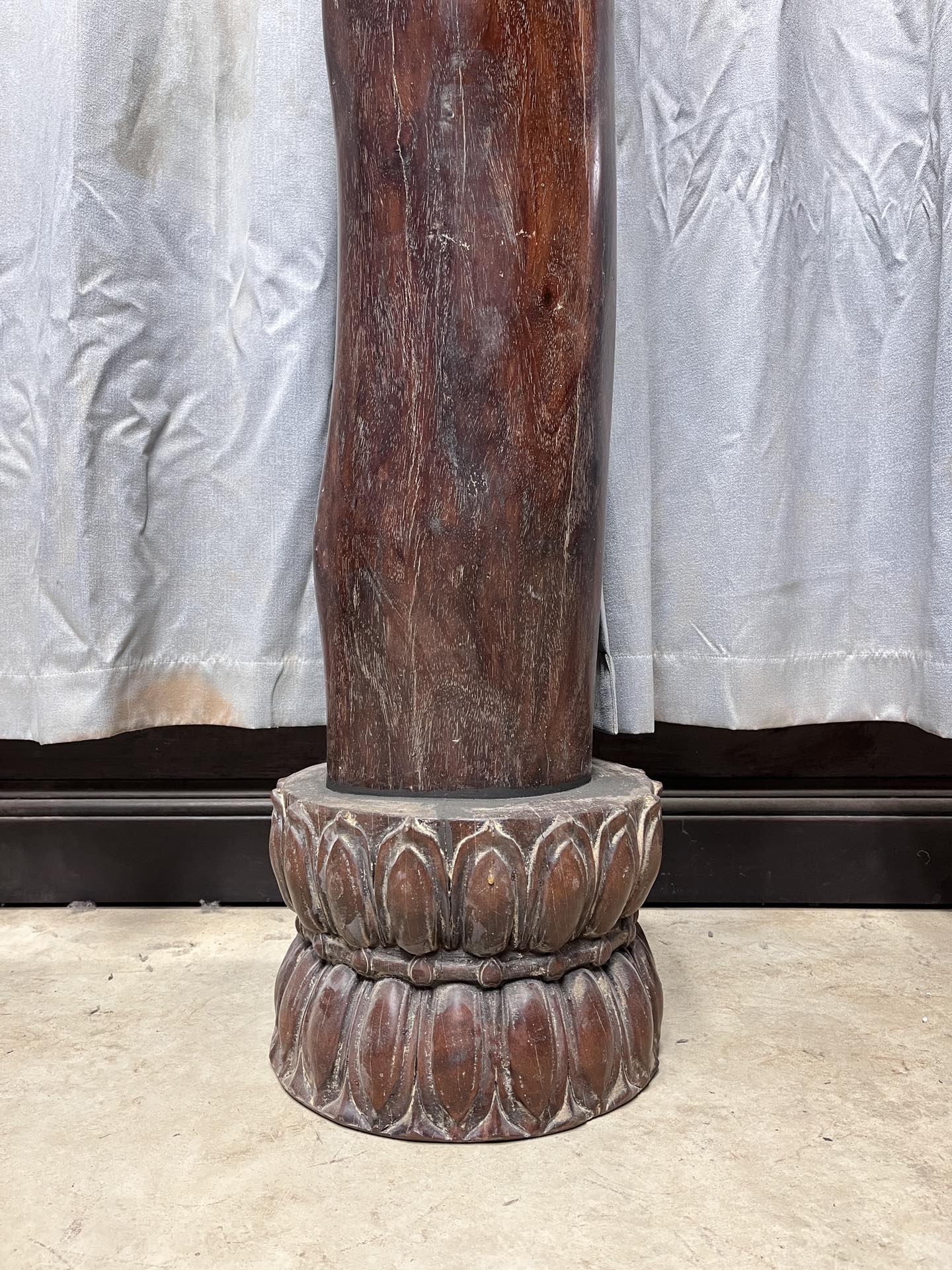 Qing Dynasty Red Sandalwood hand-carved smooth polished pillars