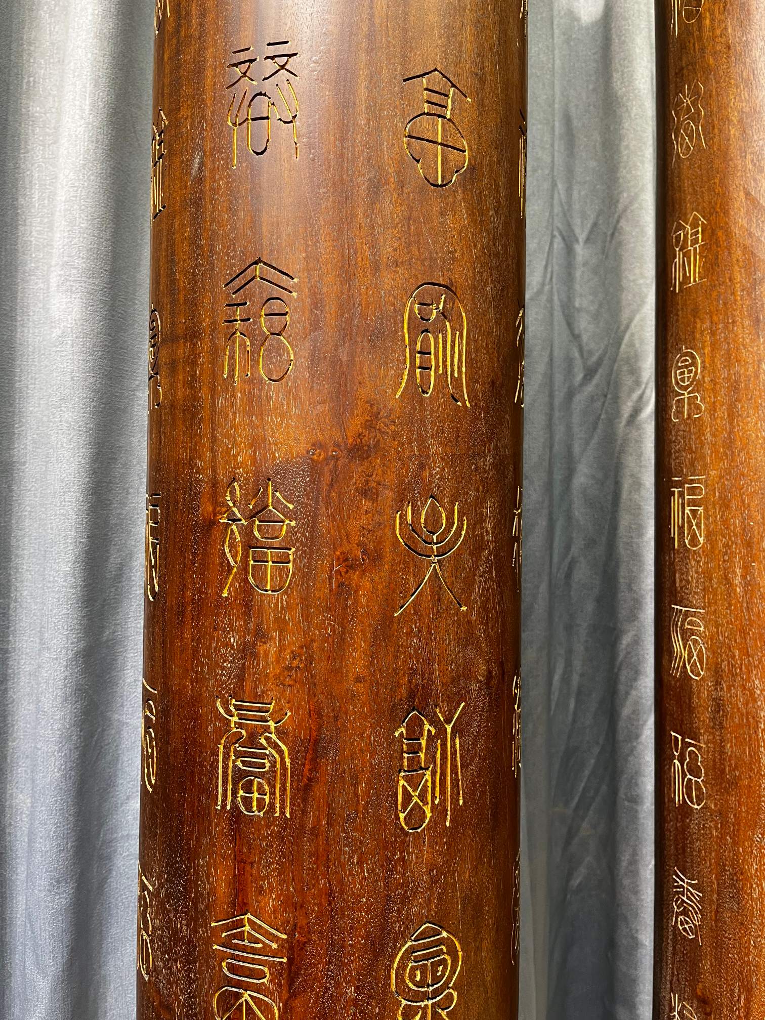 Qing Dynasty Rosewood gold-painted clouds and hundred blessing pair pillars
