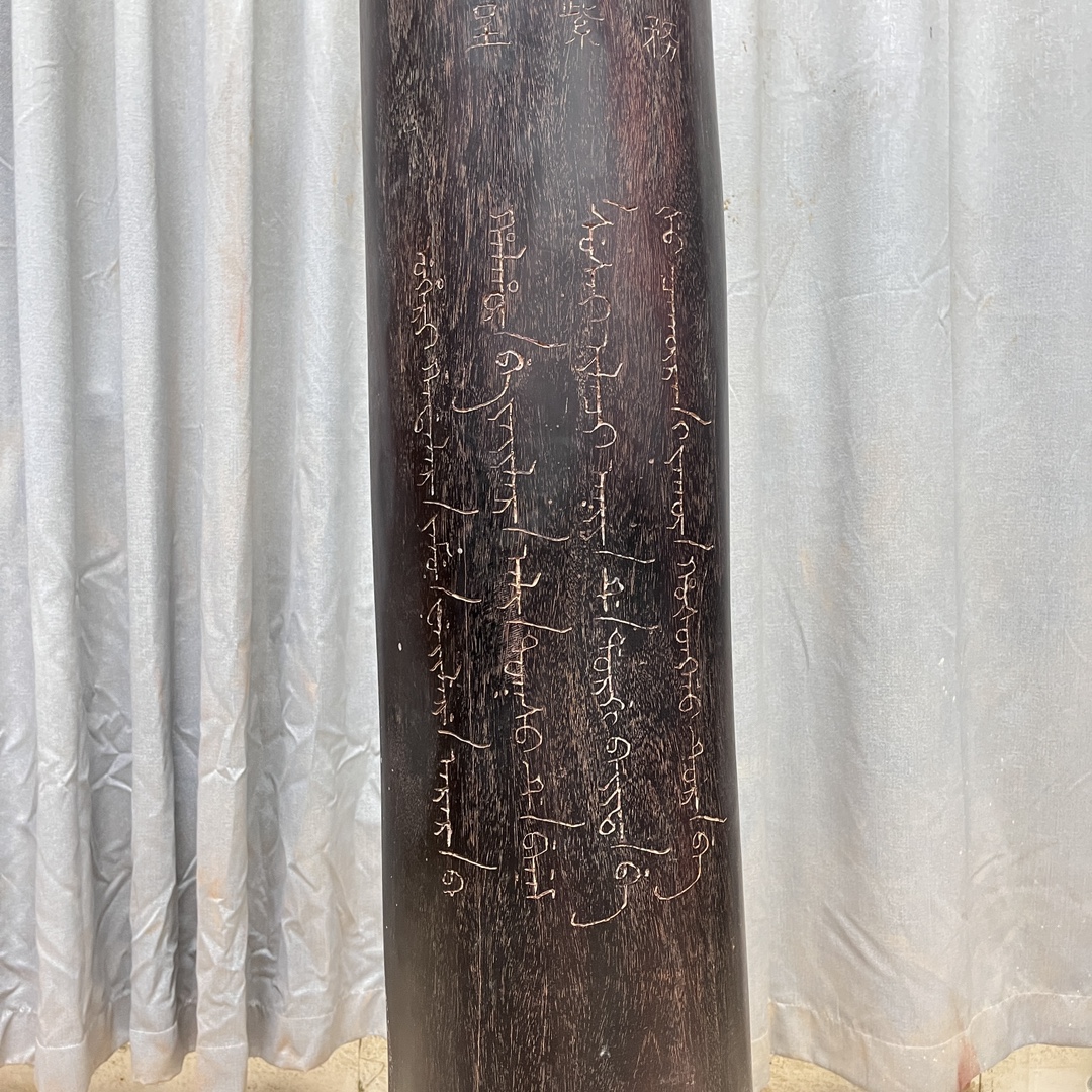 Qing Dynasty Red Sandalwood hand-carved smooth polished pillars