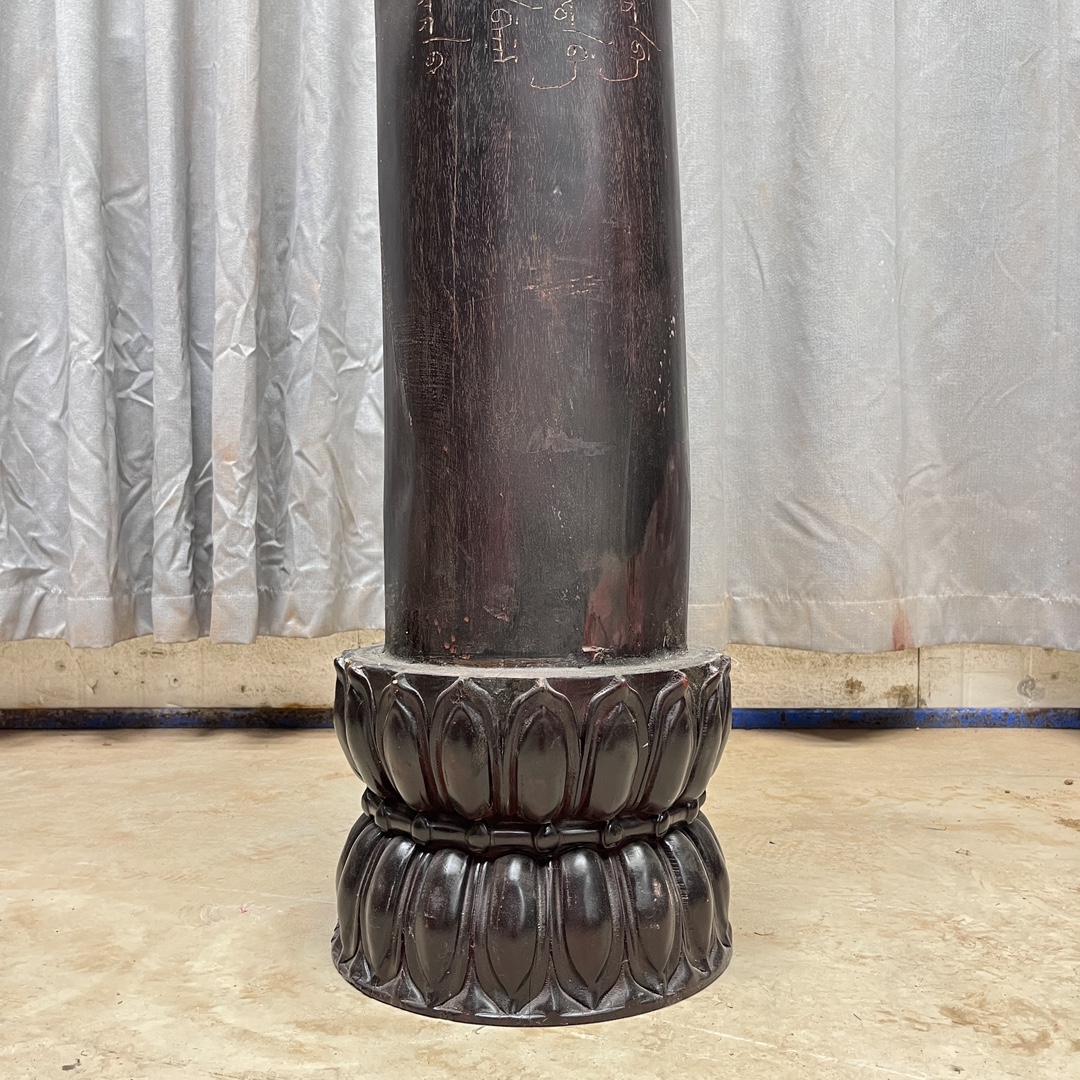 Qing Dynasty Red Sandalwood hand-carved smooth polished pillars