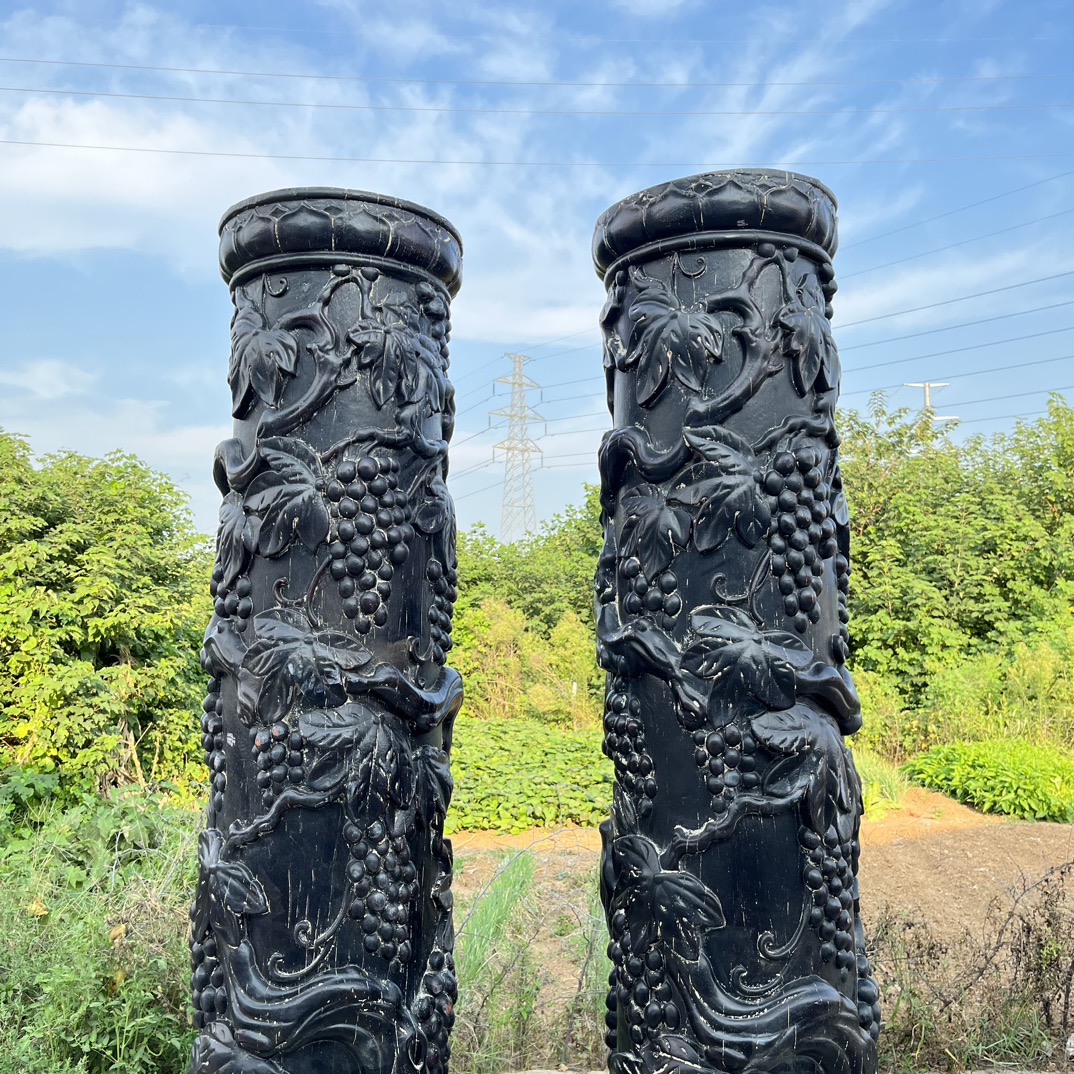 Qing Dynasty Red Sandalwood high-relief Feng Shui a pair of pillars