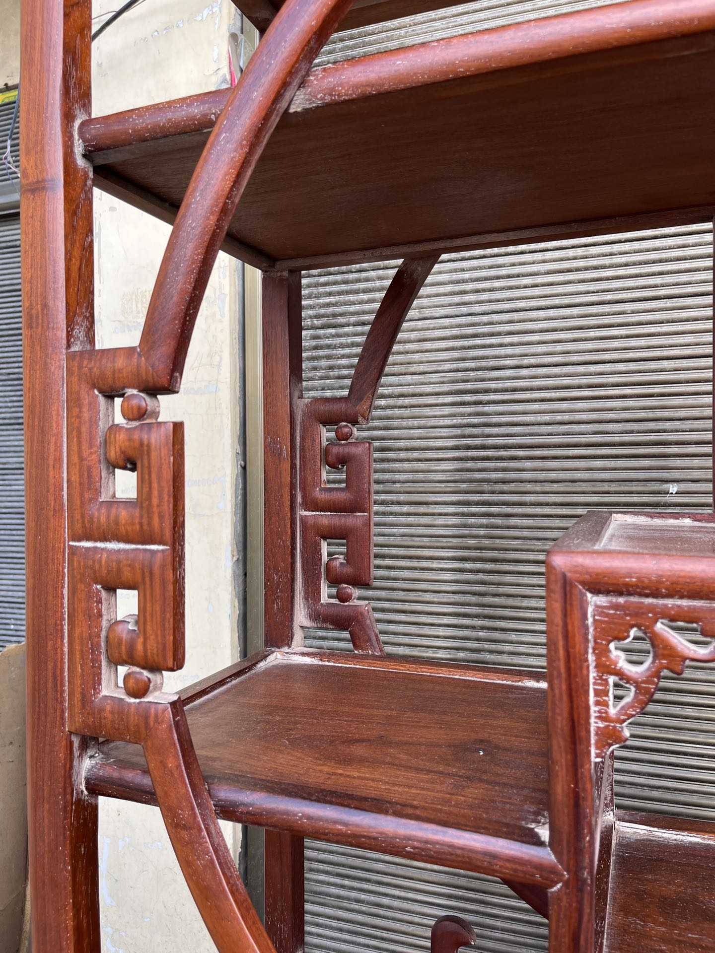 Qing Dynasty Huanghuali wood flower pattern ancient collection rack