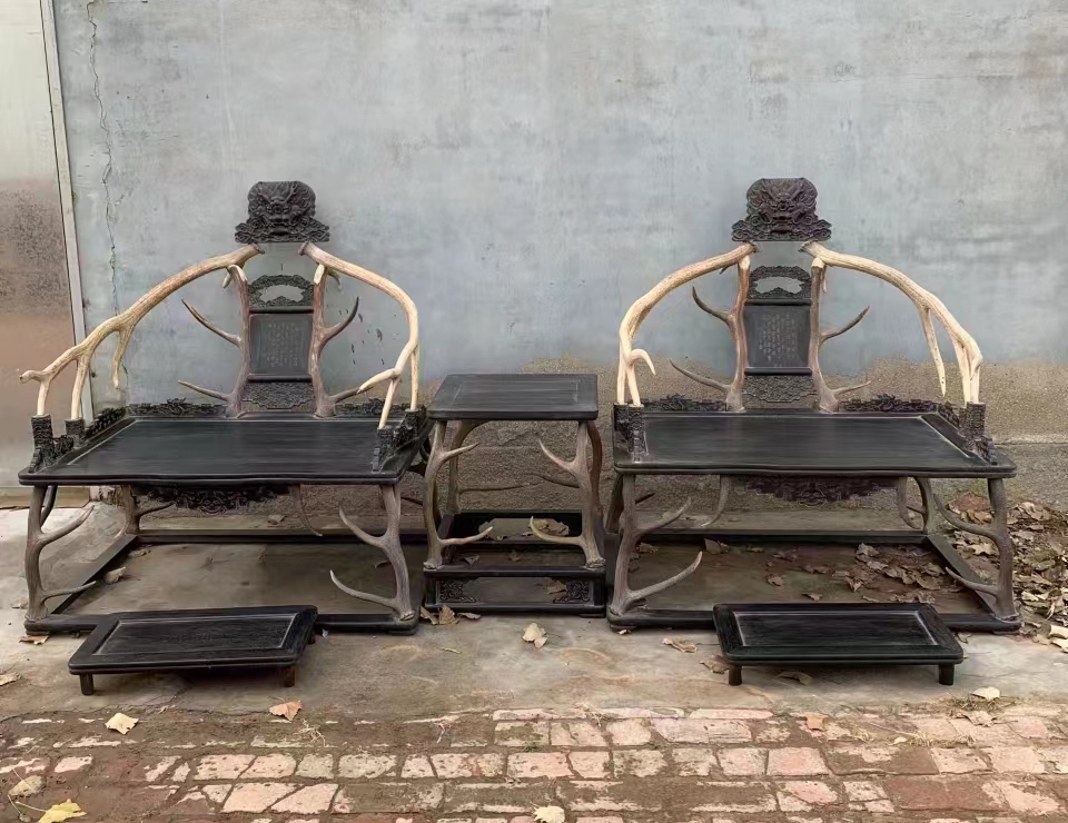 Qing Dynasty Rosewood dragon head natural antler chair and Tables