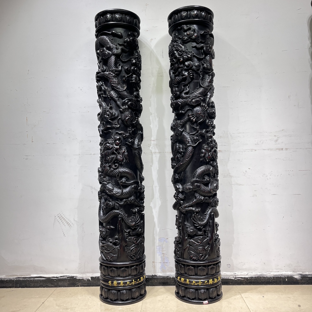 Qing Dynasty Red Sandalwood high-relief Dragon pattern and Feng Shui a pair of pillars
