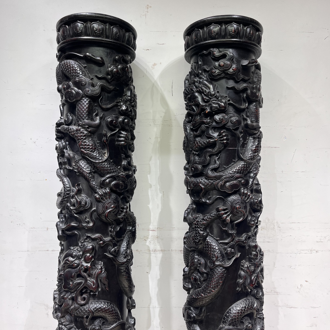 Qing Dynasty Red Sandalwood high-relief Dragon pattern and Feng Shui a pair of pillars