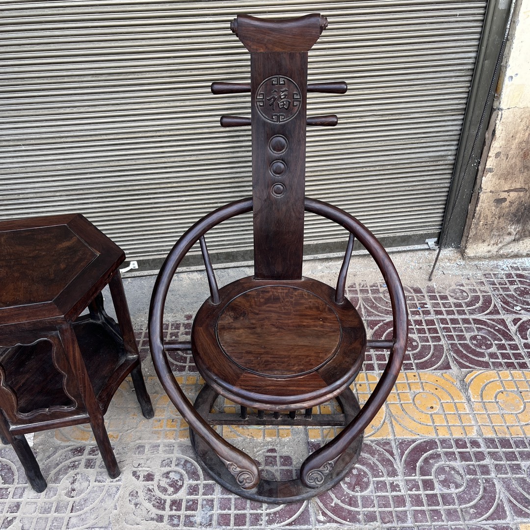 Qing Dynasty Rosewood Smooth polished round Chair