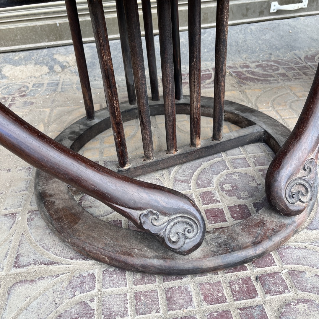Qing Dynasty Rosewood Smooth polished round Chair
