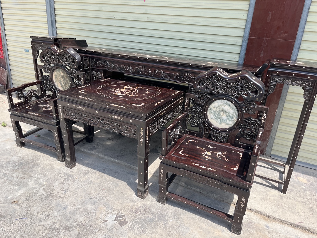 Qing Dynasty Rosewood inlaid with shells smooth polishing Six-piece Tables and chair set