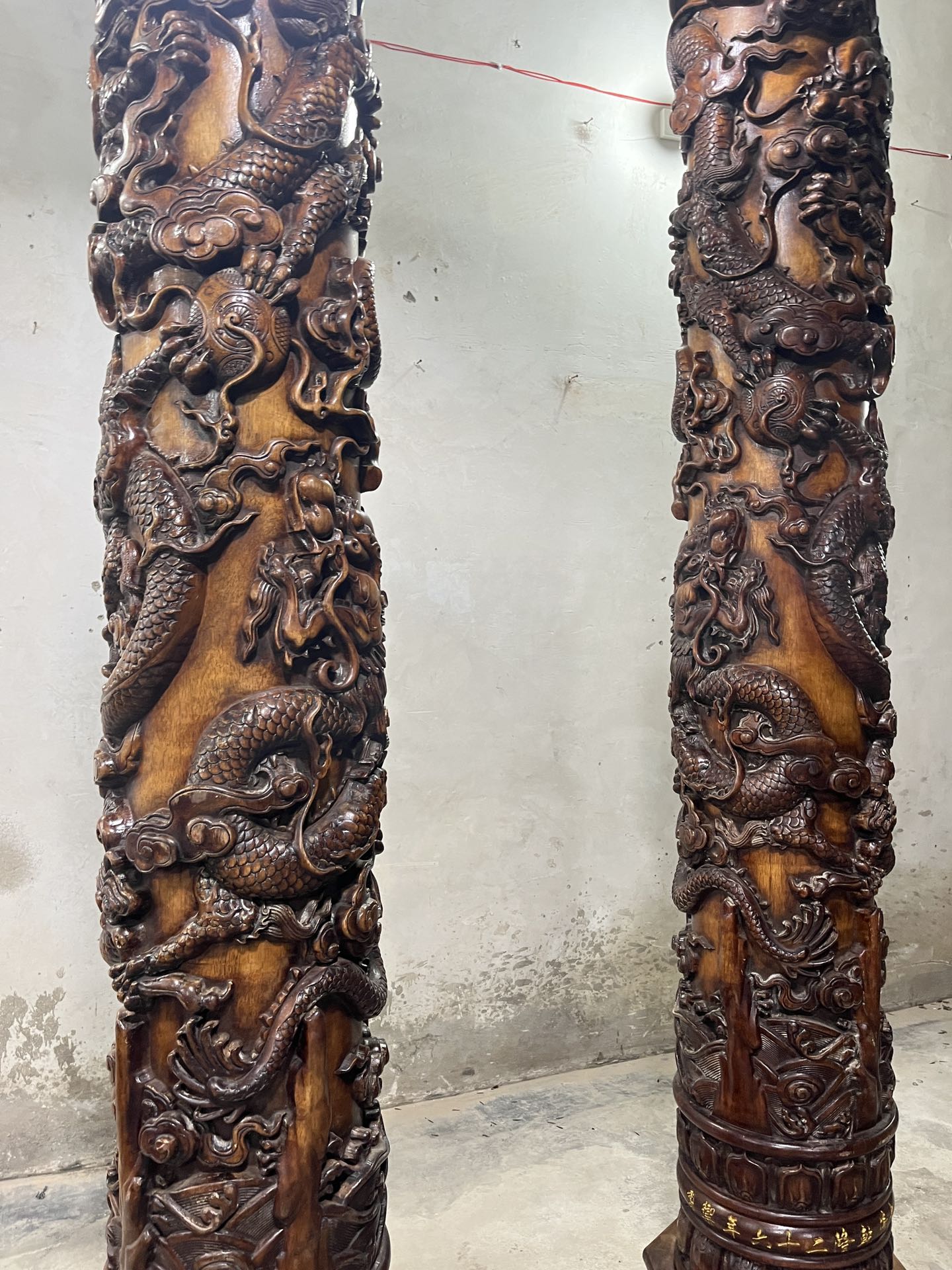 Qing Dynasty Huanghuali wood high-relief Qilin Xianbao Feng Shui a pair of pillars