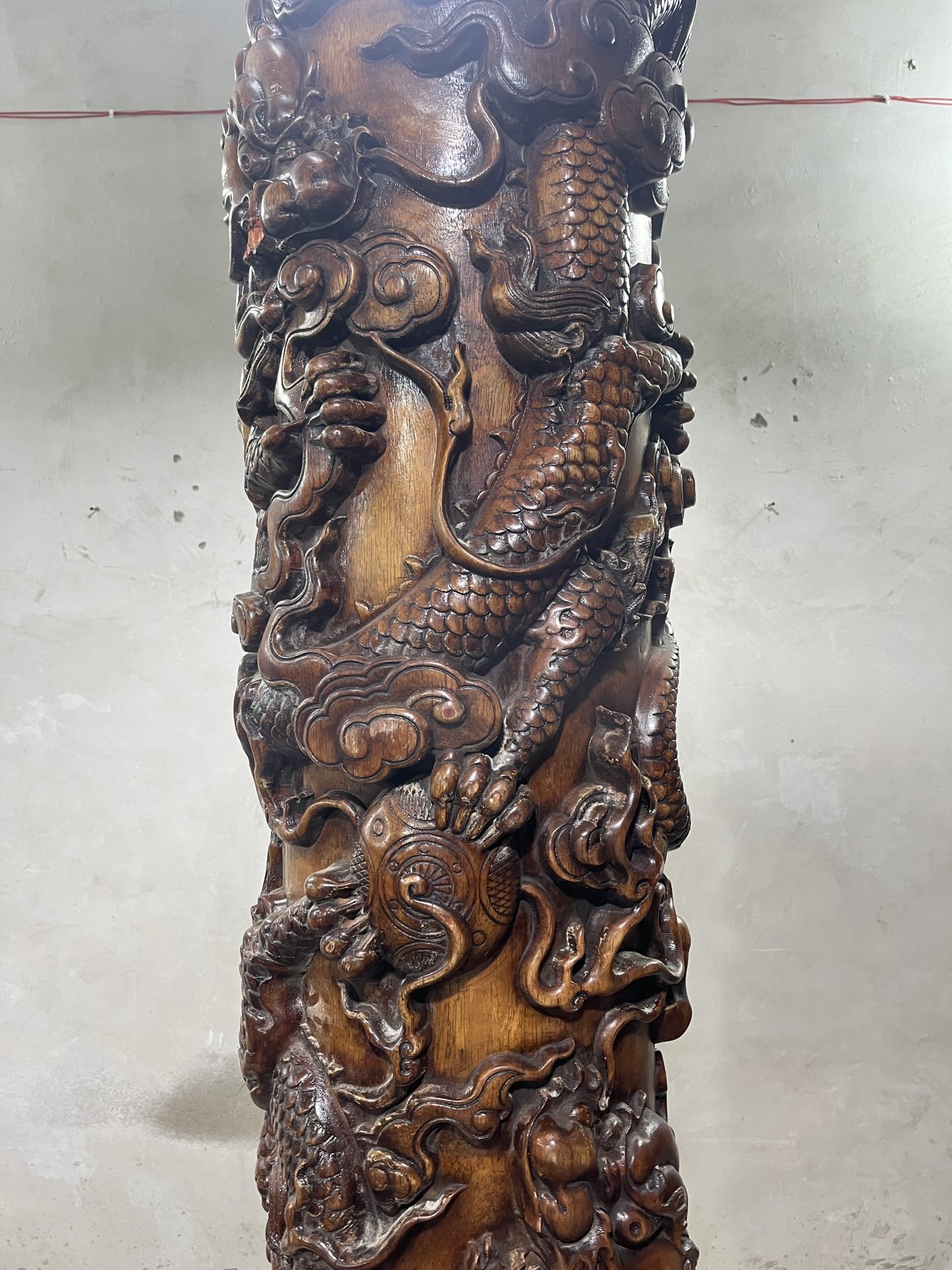 Qing Dynasty Huanghuali wood high-relief Qilin Xianbao Feng Shui a pair of pillars