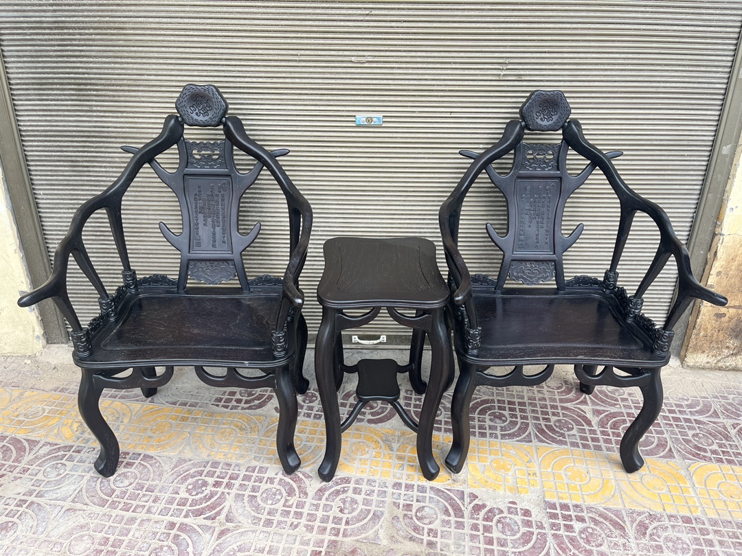 Qing Dynasty Rosewood hand-carved antler chair and Tables