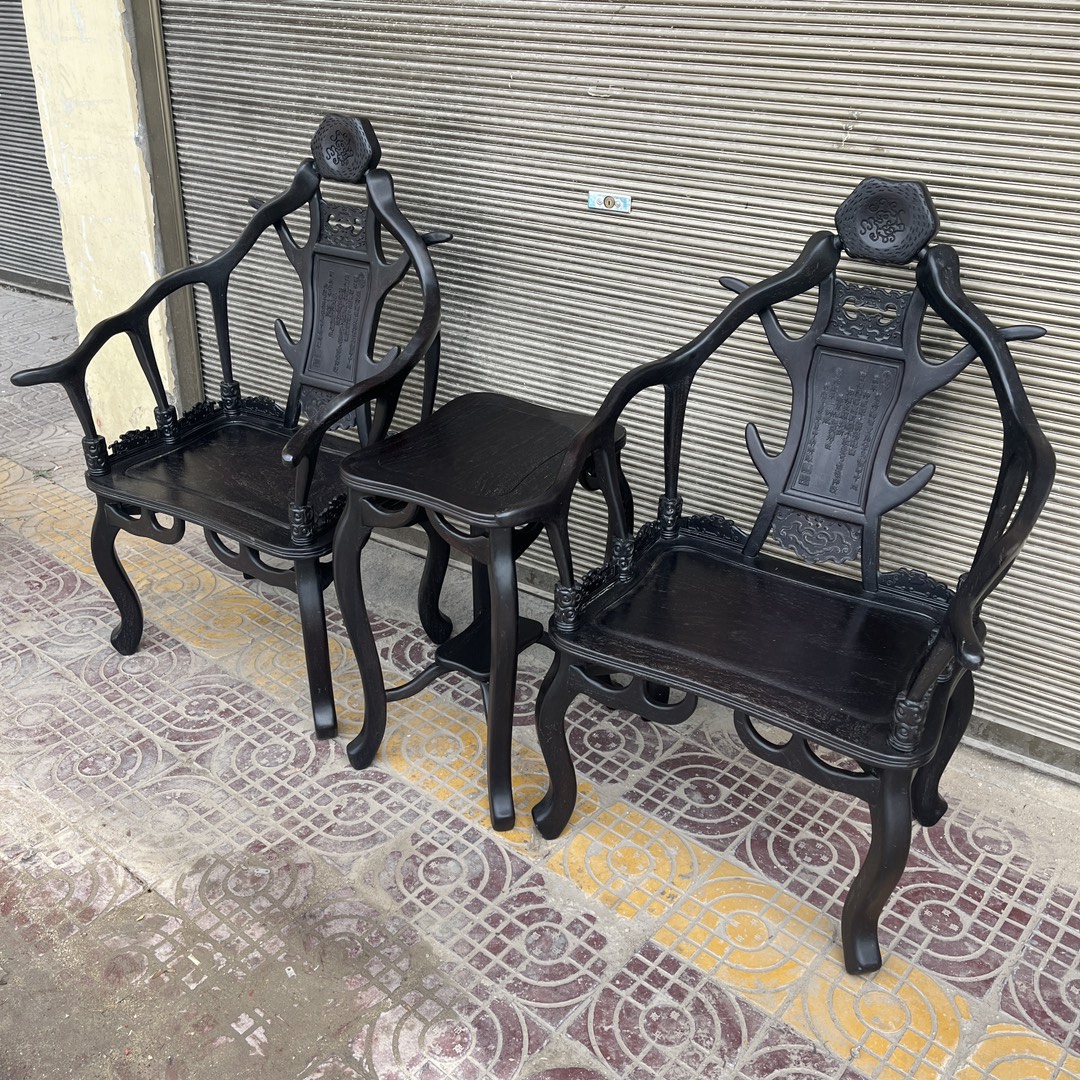 Qing Dynasty Rosewood hand-carved antler chair and Tables