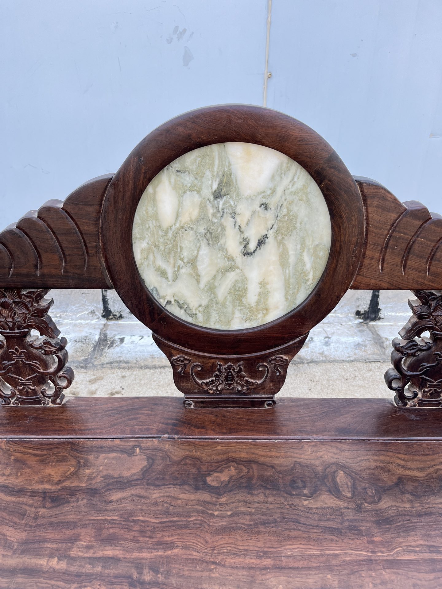 Qing Dynasty Rosewood mortise-and-tenon structure ox hair broken lines all over polished smooth bed