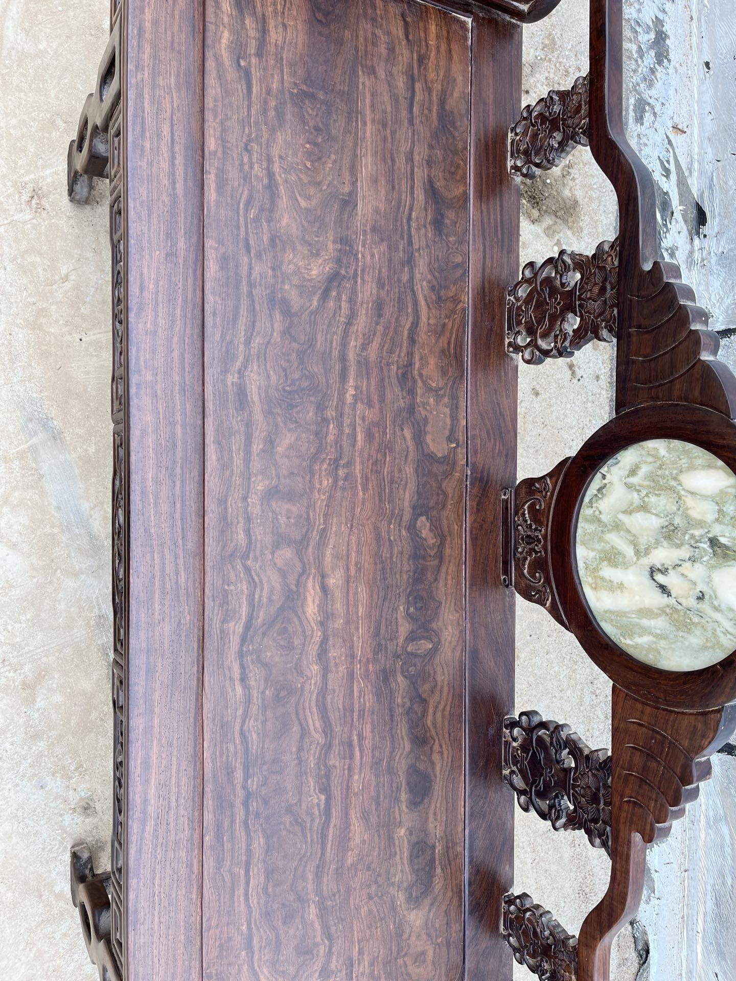 Qing Dynasty Rosewood mortise-and-tenon structure ox hair broken lines all over polished smooth bed