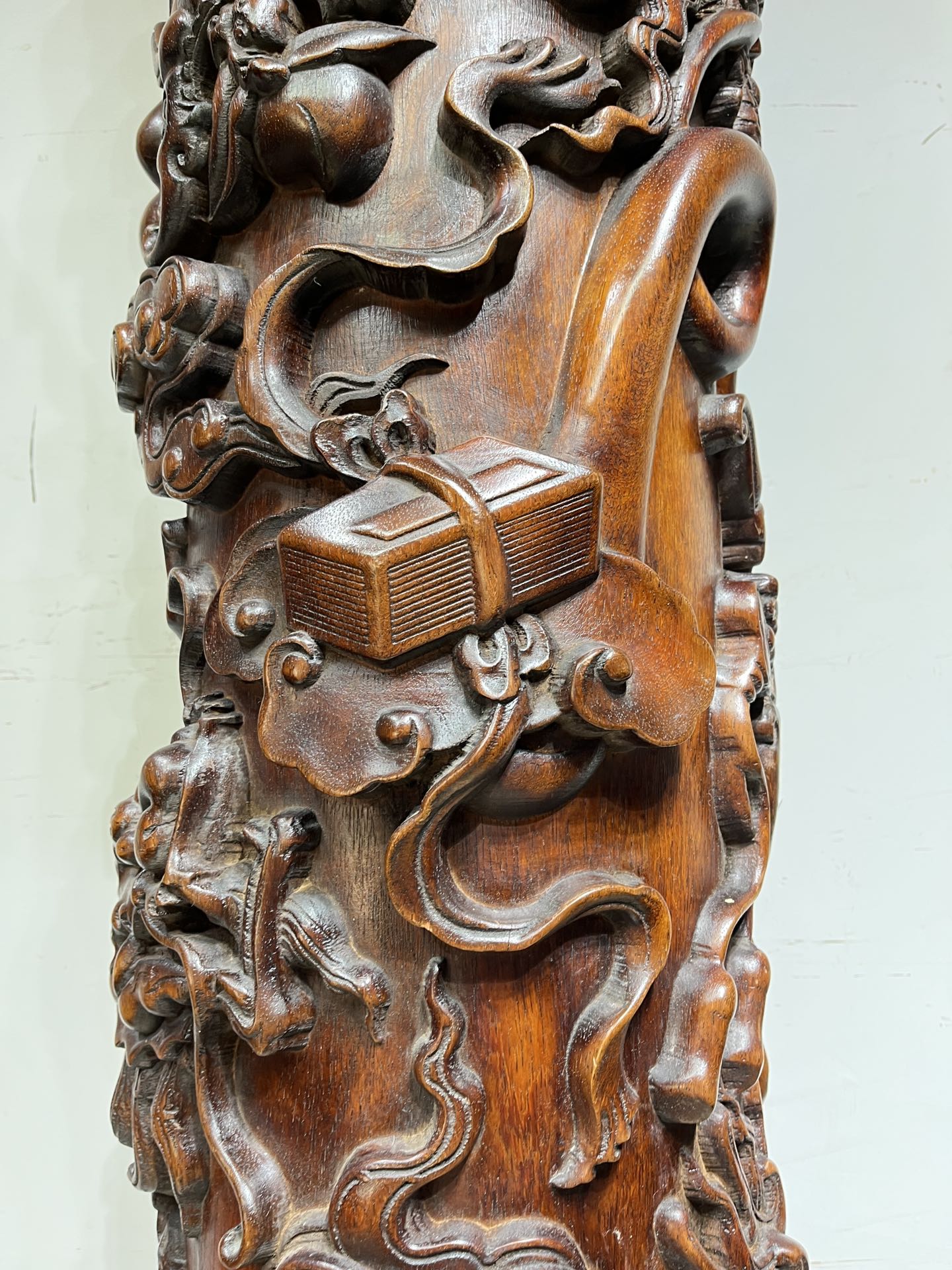 Qing Dynasty Huanghuali high-relief Qilin Xianbao Feng Shui a pair of pillars